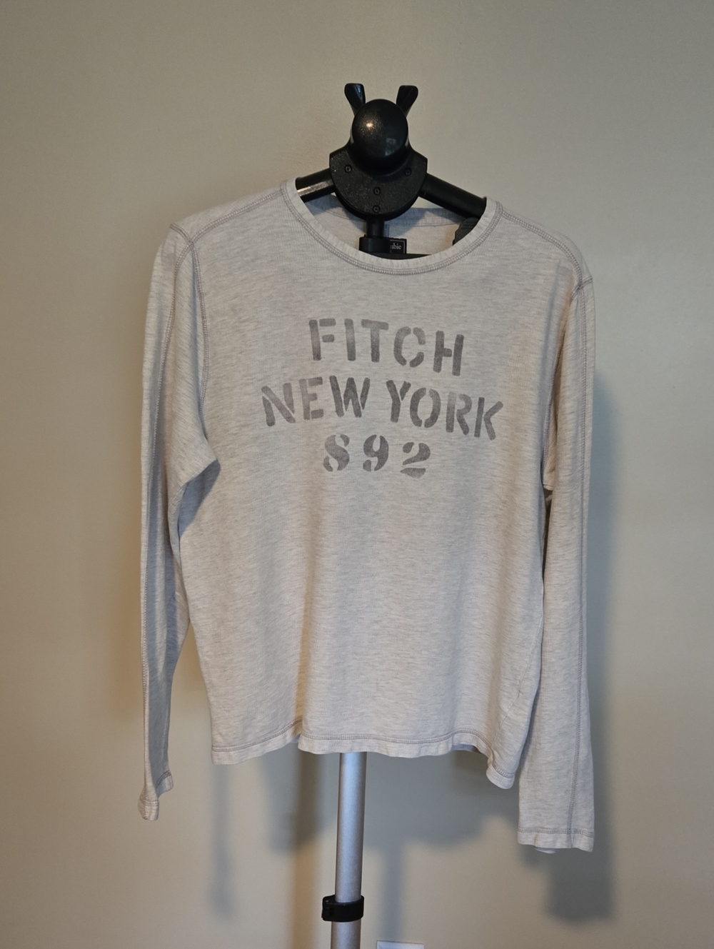 Abercrombie & Fitch Light Heather Gray Logo Long Sleeve Tee